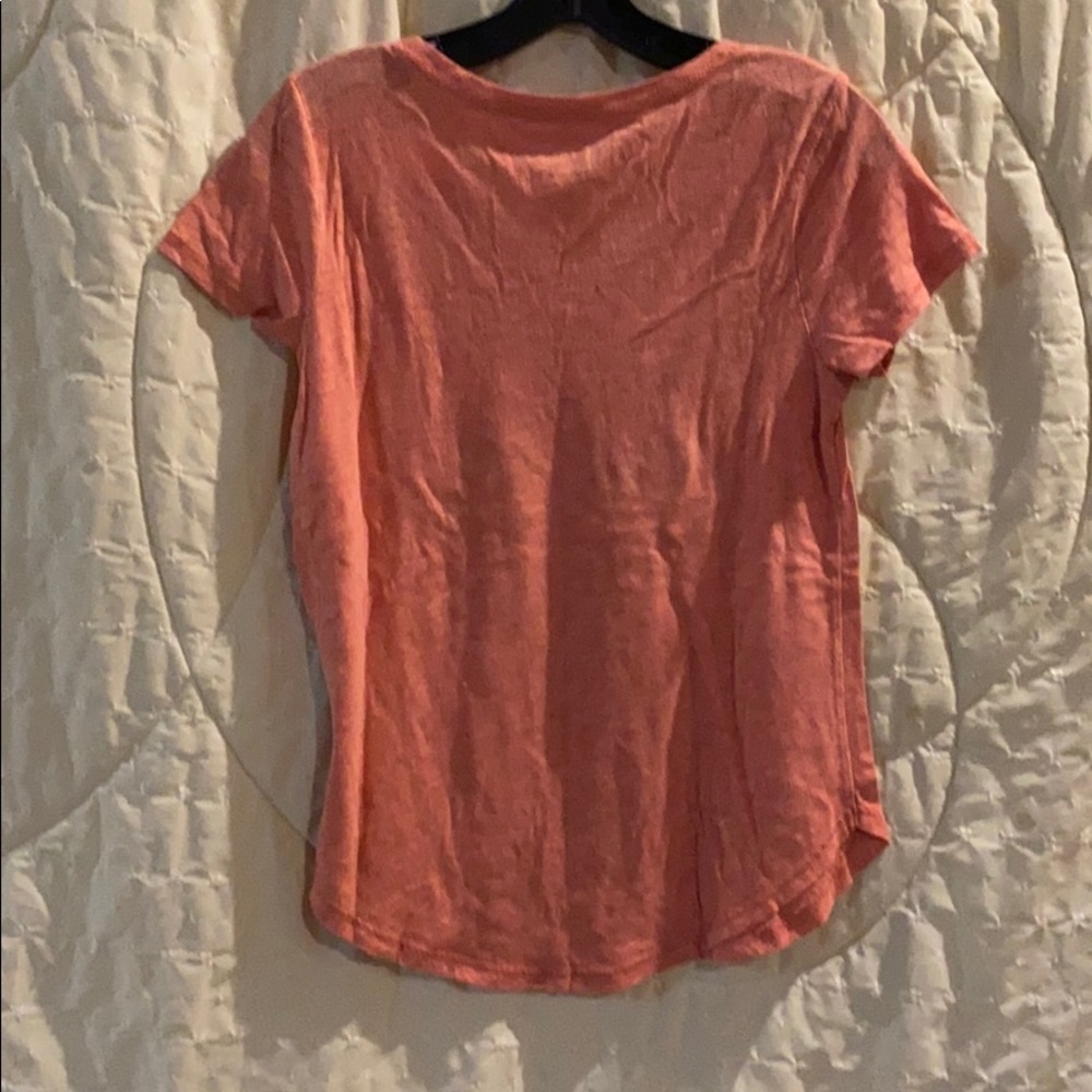 t-shirt - Picture 2 of 3